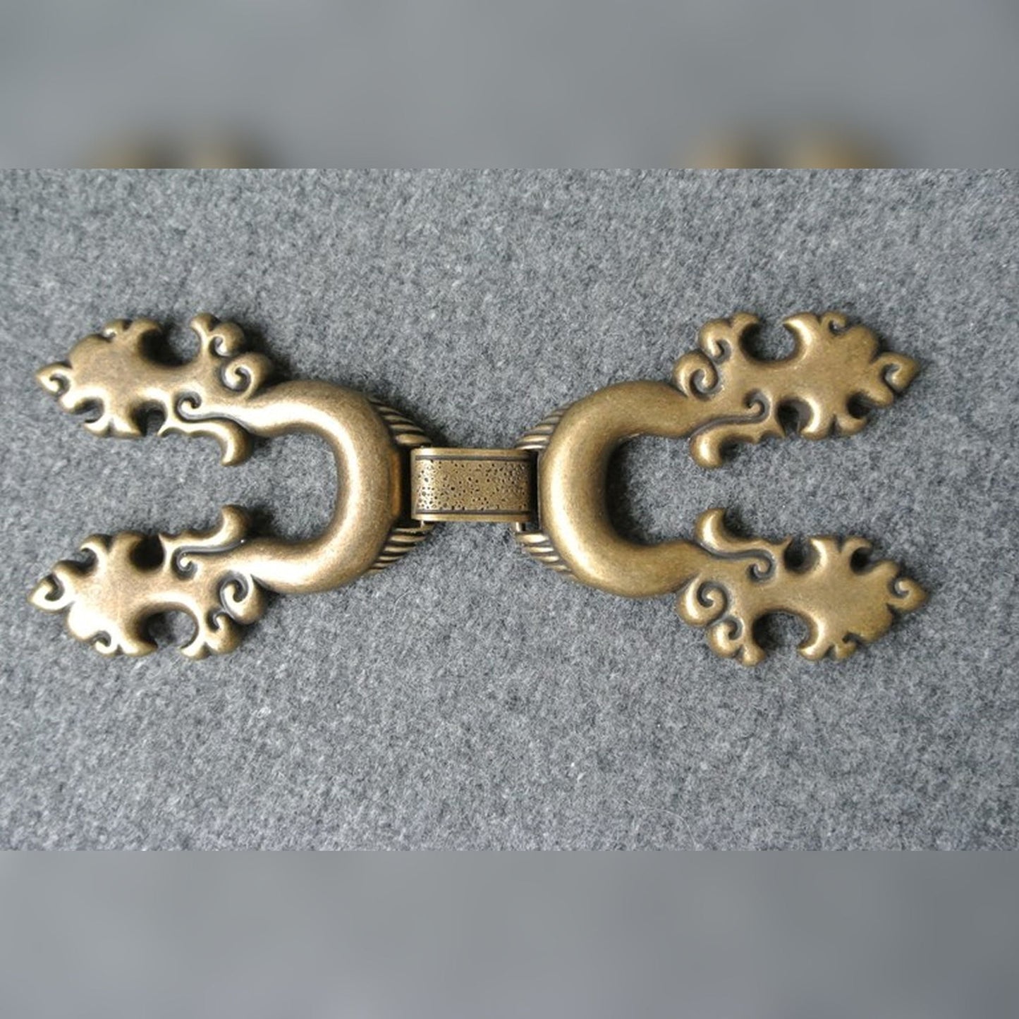 Schliesse Floral messing