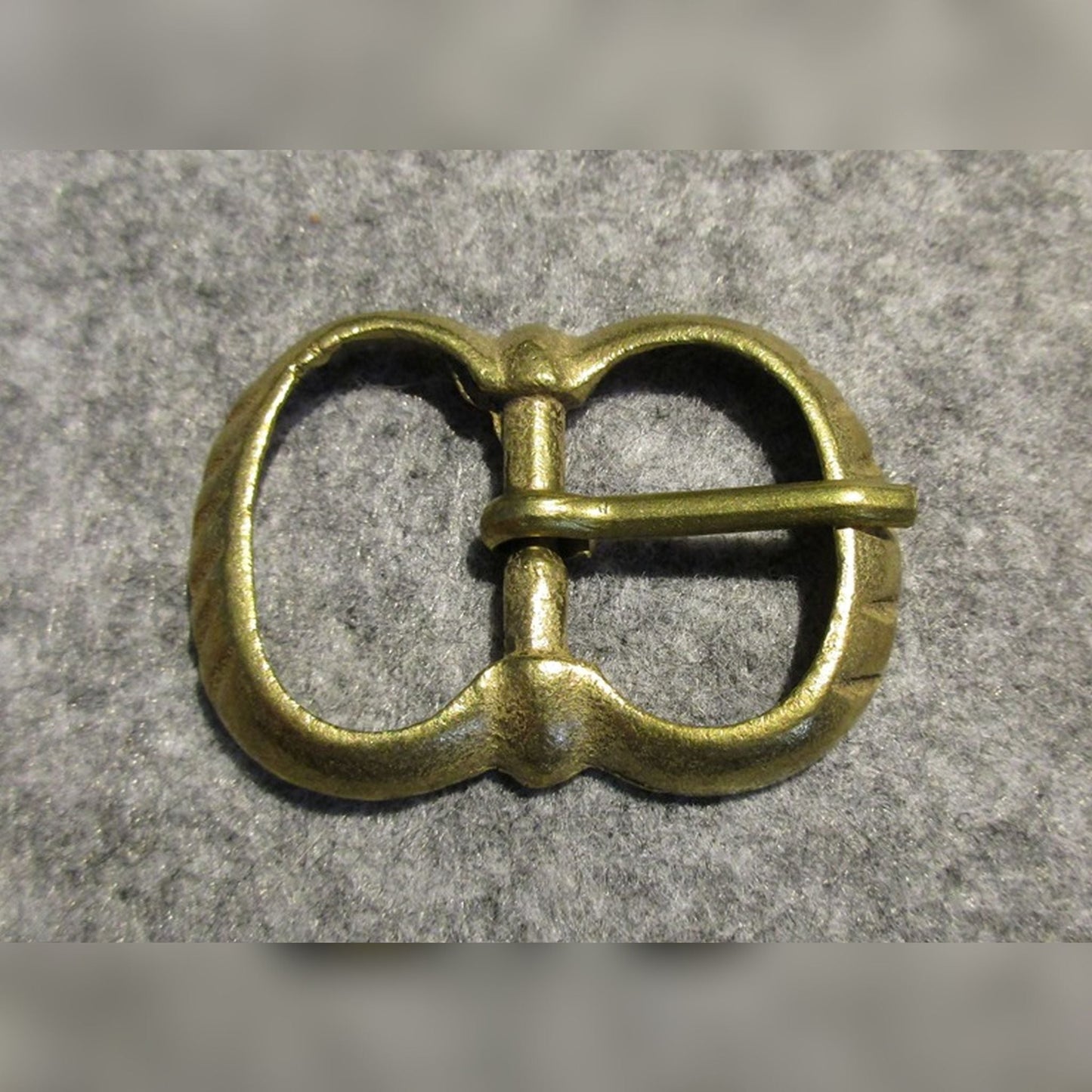 Doppelschnalle Brille