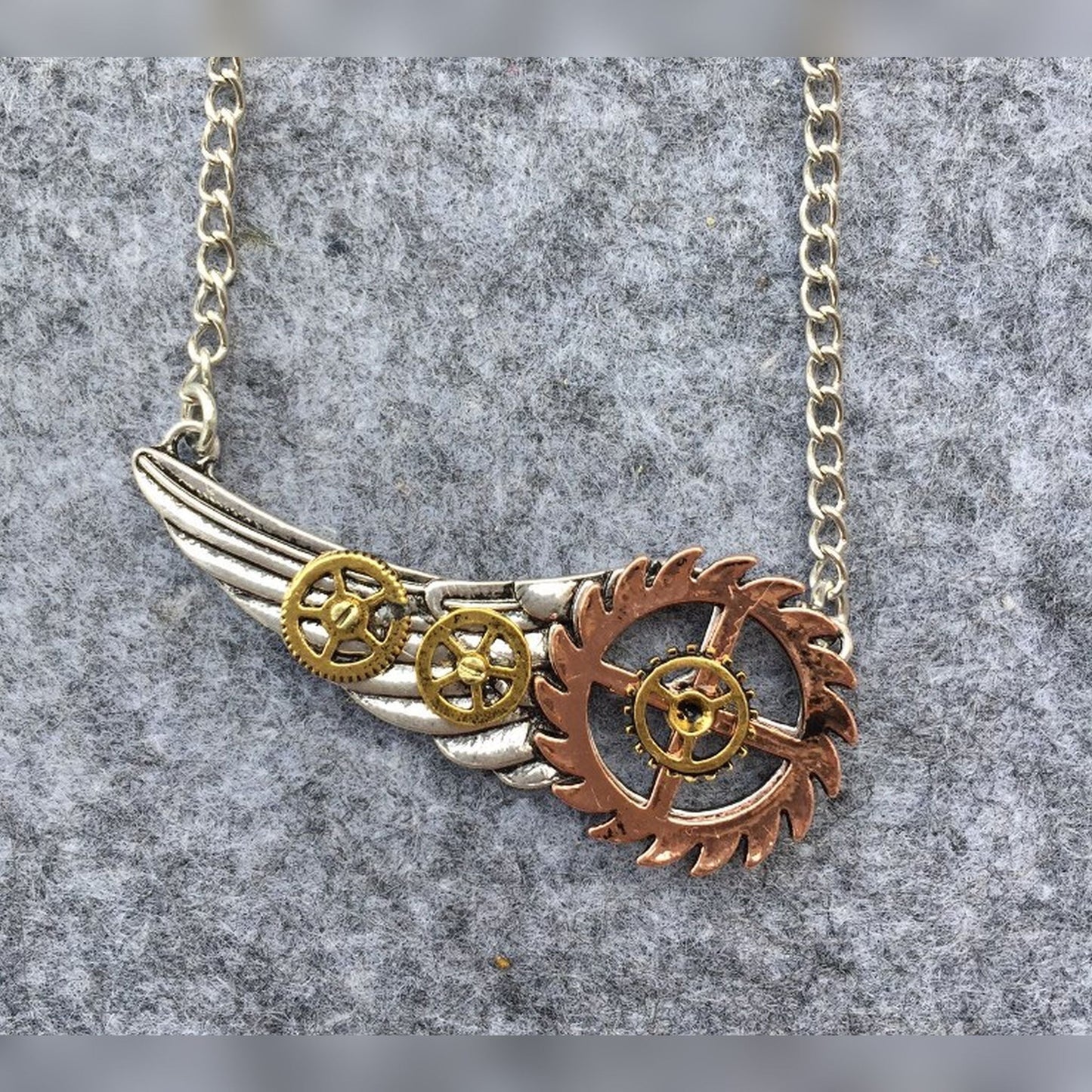 Kette mit Flügelrad