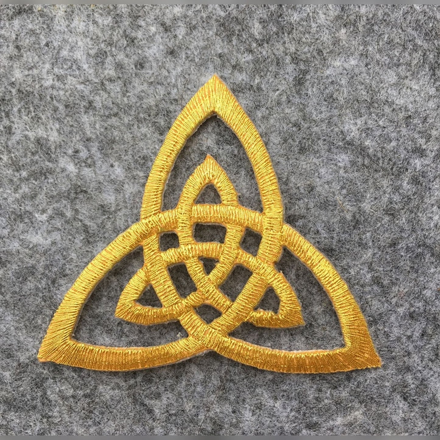 Triniti zum Aufbügeln