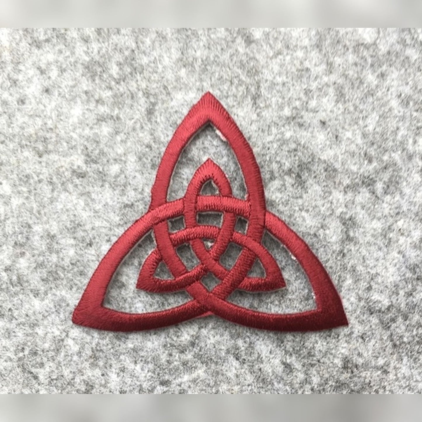 Triniti zum Aufbügeln