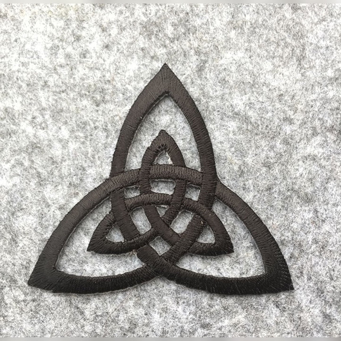 Triniti zum Aufbügeln