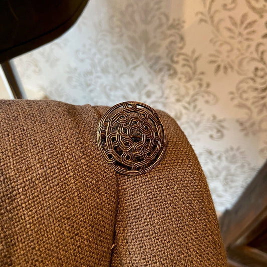 Brosche Knotenmuster