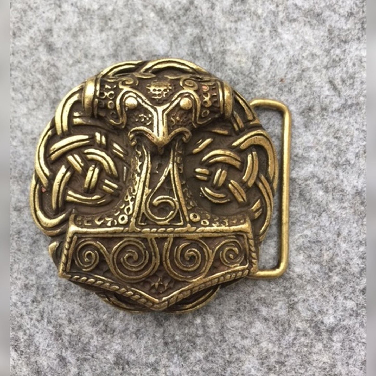 Buckle Thorshammer Schild