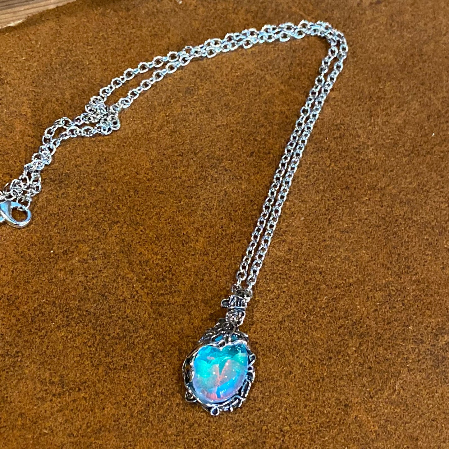 Anhänger Mondstein floral mit Kette