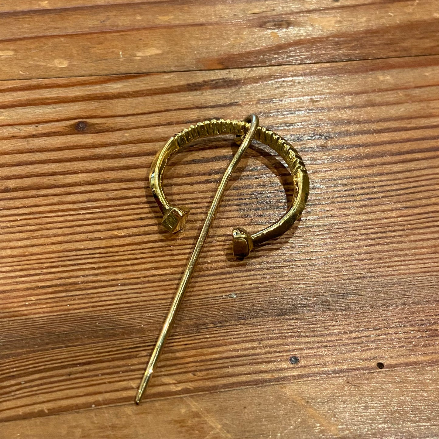 Ringfibel messing