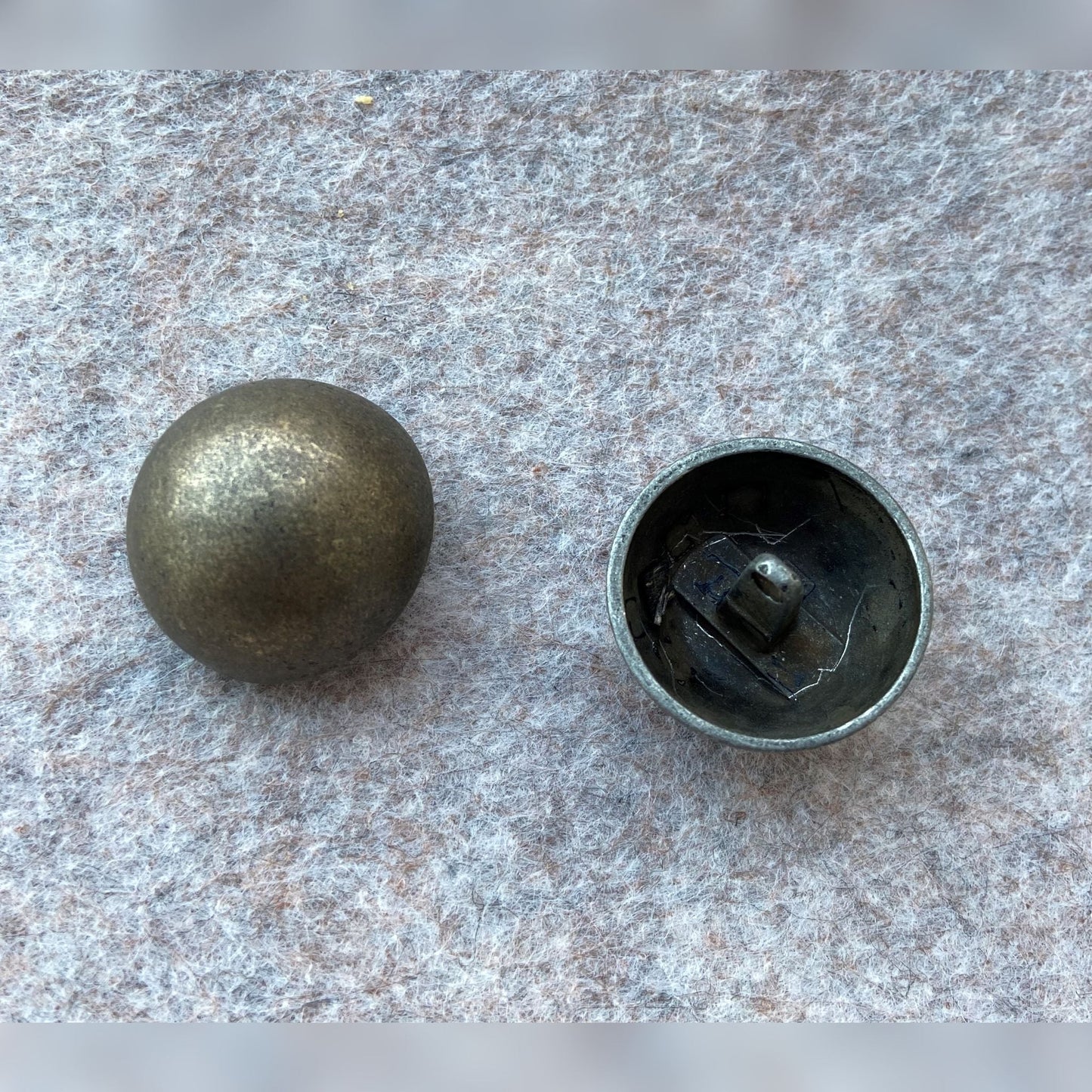 Halbkugel Knopf matt