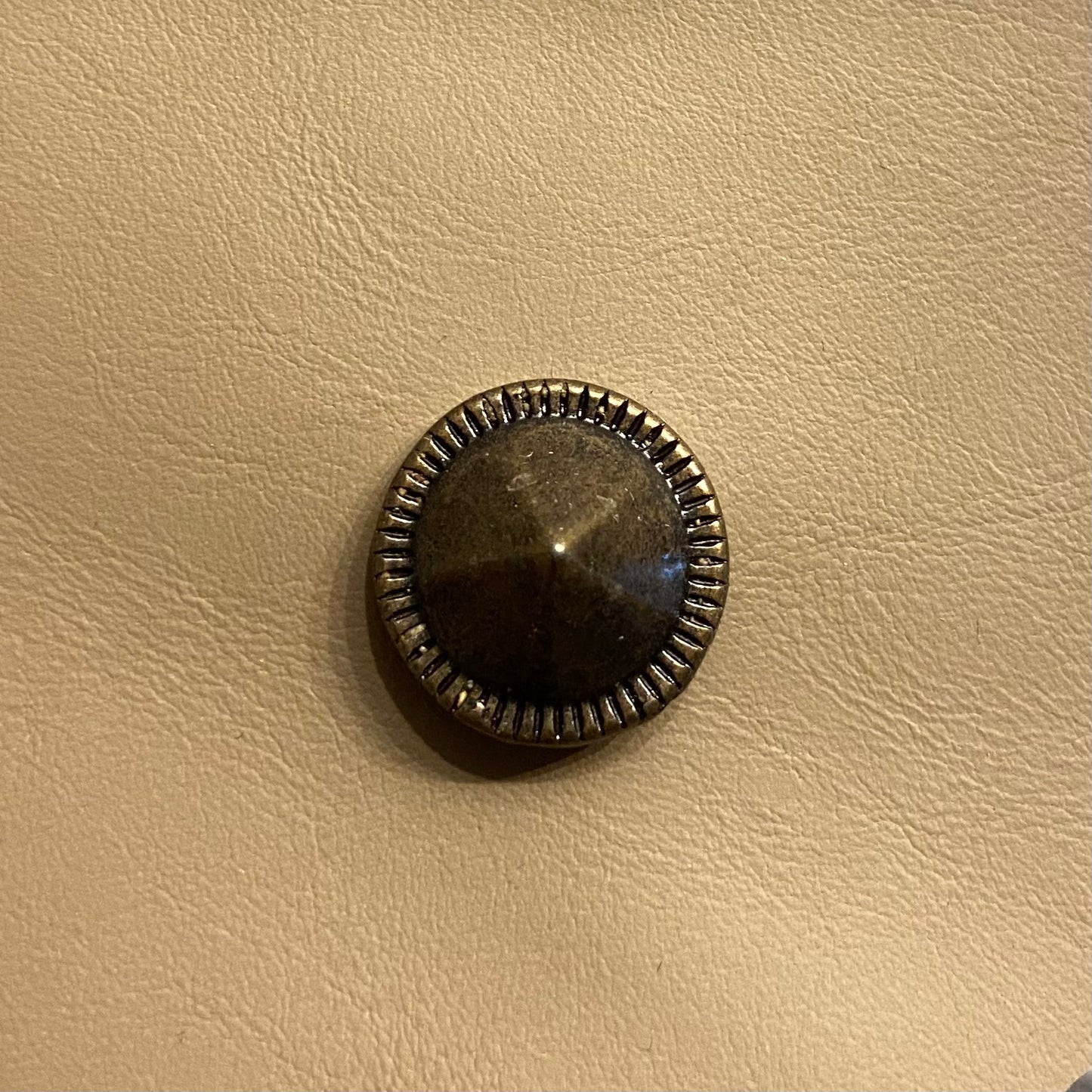 Kegel diverse Grössen und Mengen.