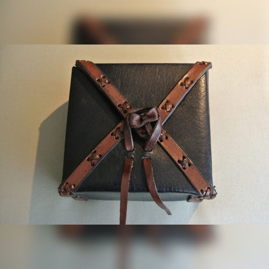 Tasche Kiste gesäumt