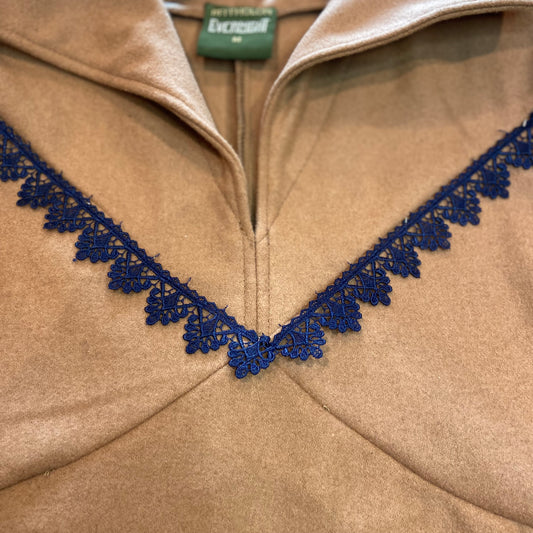 Spitze Fächer Dunkelblau