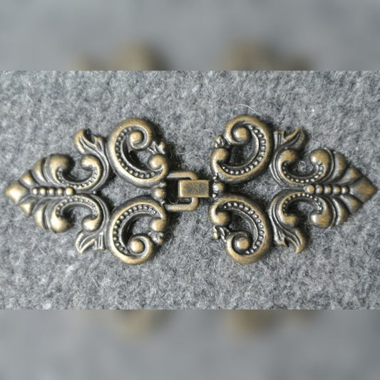 Trachtenverschluss floral