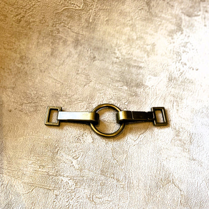 Ring mit Klammern