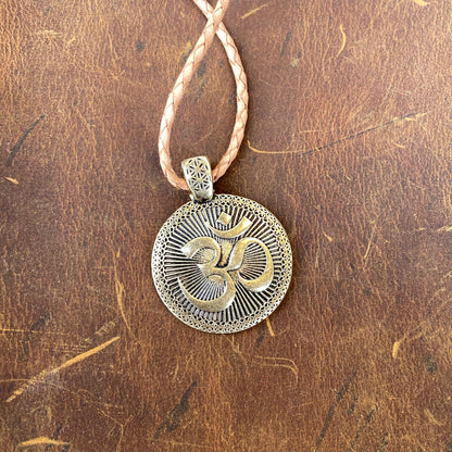 OM und Blume des Lebens